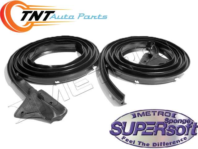 1970-1972 Plymouth Duster Molded Door Seals With Clips