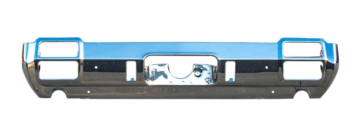 1971-1972 Oldsmobile Cutlass And 442 Rear Chrome Bumper WITH Exhaust Tip Cutouts