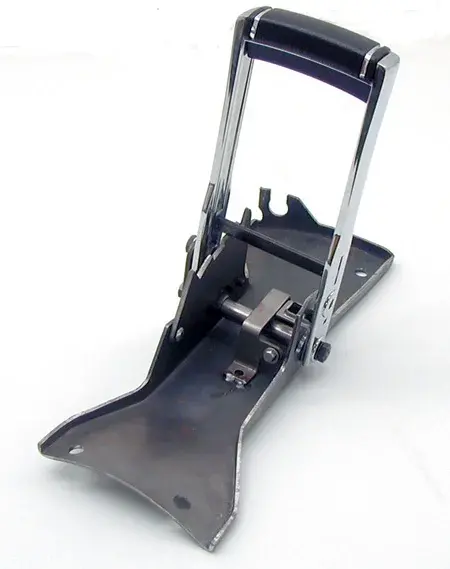 1970-1972 Chevrolet Camaro Automatic Trans Console Shifter Assembly